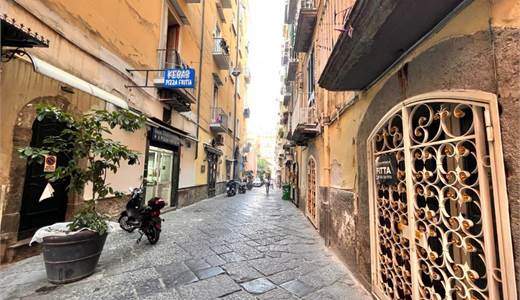 OPPORTUNITÀ D'INVESTIMENTO AD ALTA RENDITA A CHIAIA